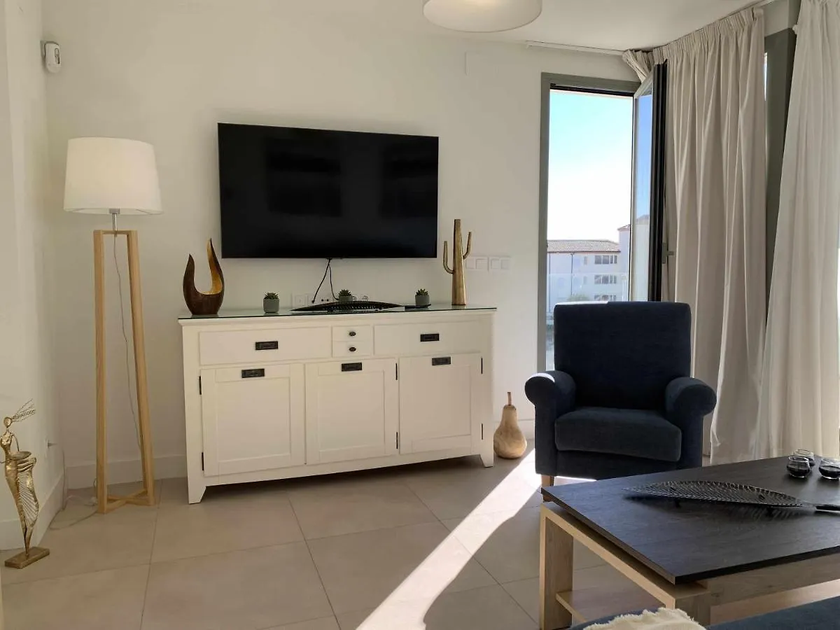 Elegant Penthouse With Sea Views In Torrox Daire