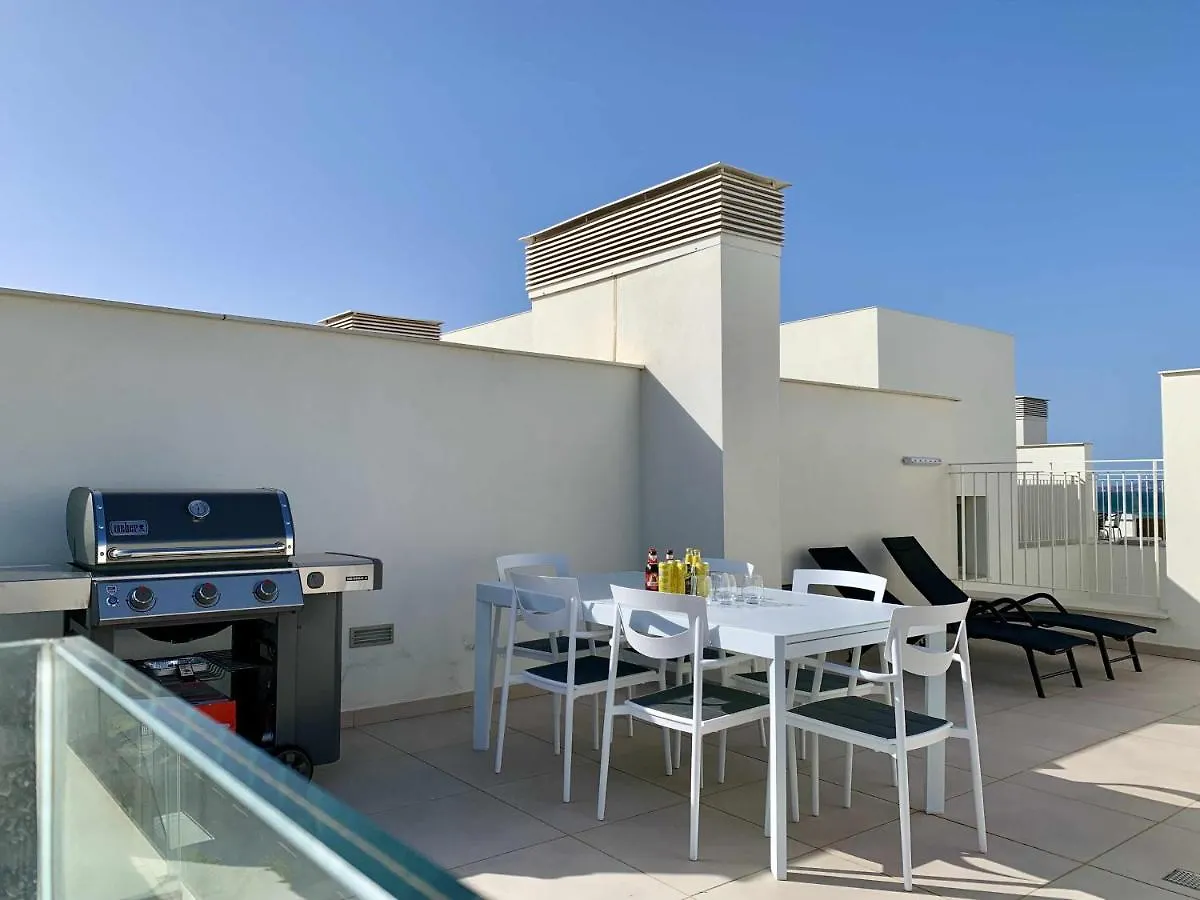 Elegant Penthouse With Sea Views In Torrox Appartement Spanje